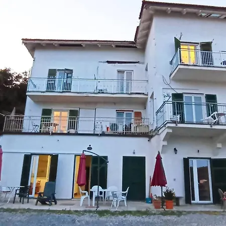 Nettuno In Daria A 2 Km Dal Mare Golfo Del Tigullio Holiday home Chiavari