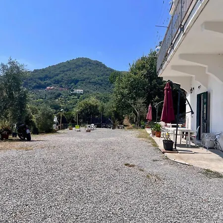 Nettuno In Daria A 2 Km Dal Mare Golfo Del Tigullio Holiday home Chiavari